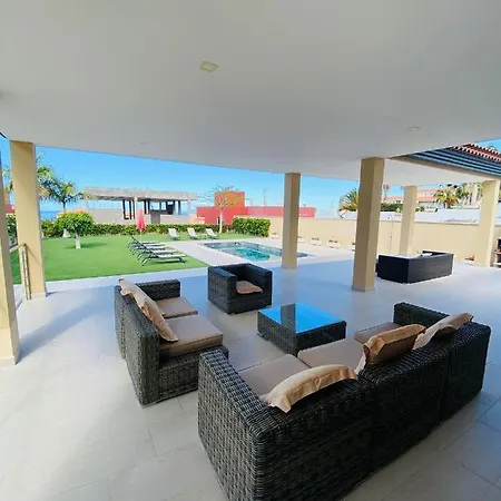 VILLA LUXE MADROÑAL&POOL PRIVATE Heated Villa *